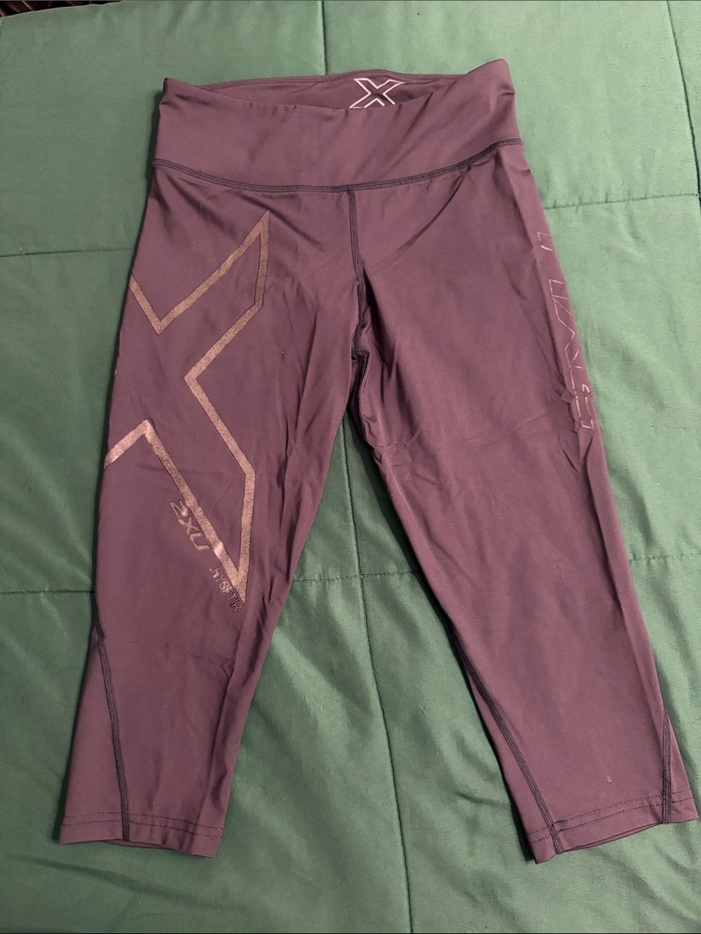 2XU Black Performance Capri Leggings